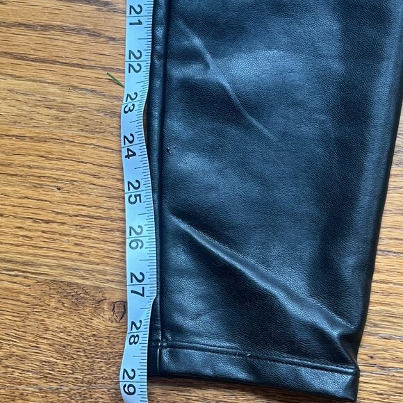 Abercrombie & Fitch Vegan Faux Leather Leggings – Women’s Size Small (Black) - Picture 7 of 8